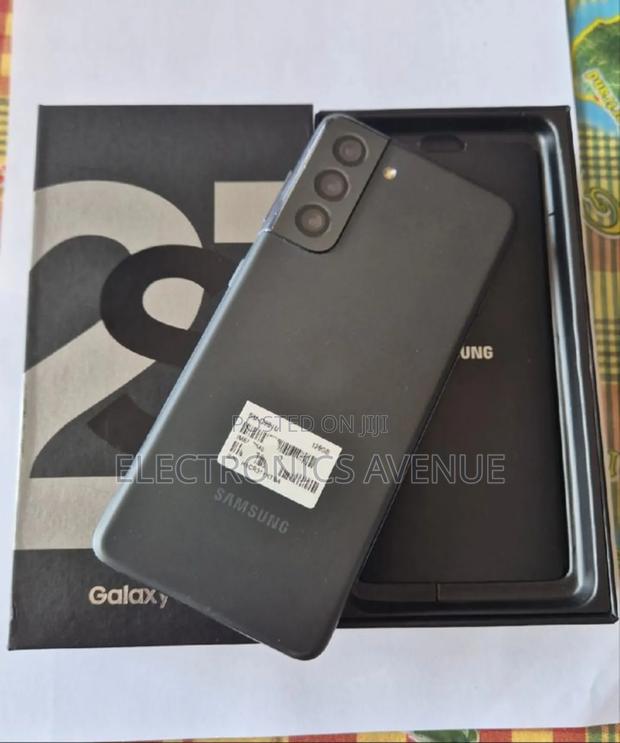 New Samsung Galaxy S21 5G 128 GB Black photo 2