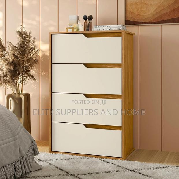 Chest of Drawer / Storage Cabinet · Photo 1