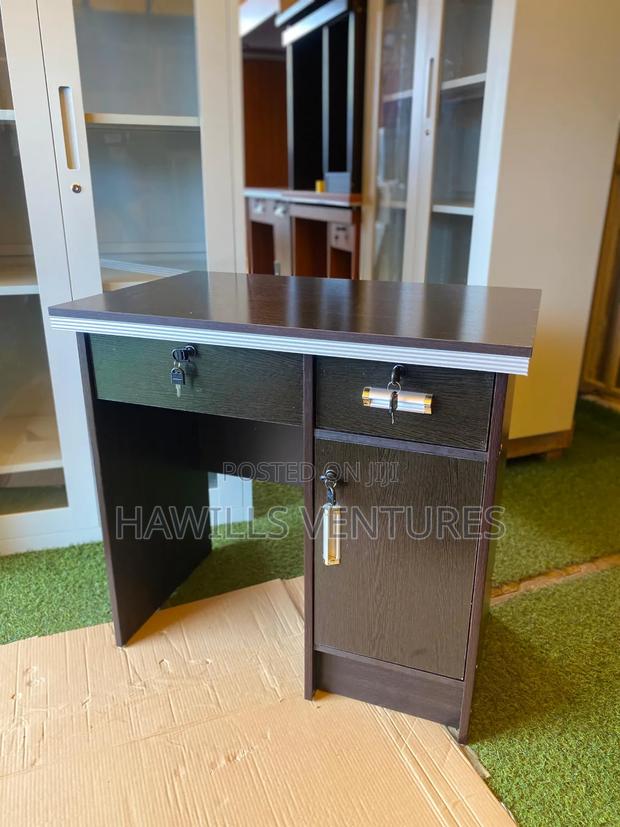 Office Table · Photo 1