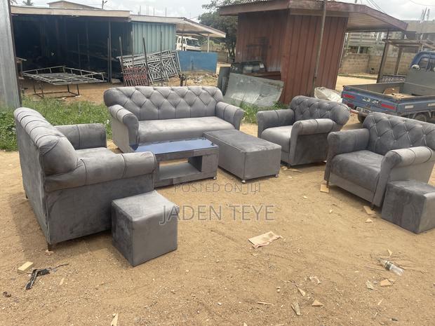 Family Sofa Set Made Last · Photo 1