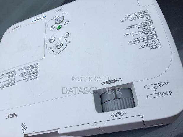 Nec Pro LCD Projector photo 2