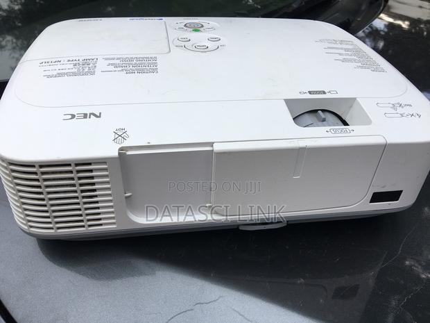 Nec Pro LCD Projector