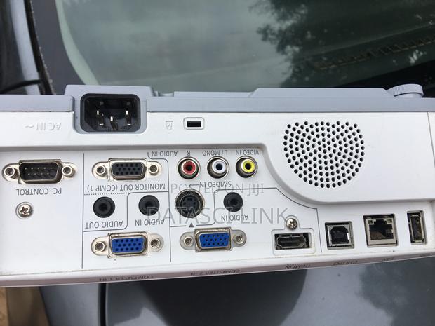 Nec Pro LCD Projector photo 3