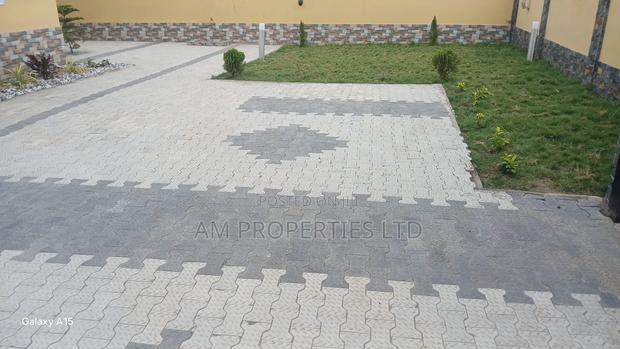 Best Deals on Quality Interlocking Pavement Blocks