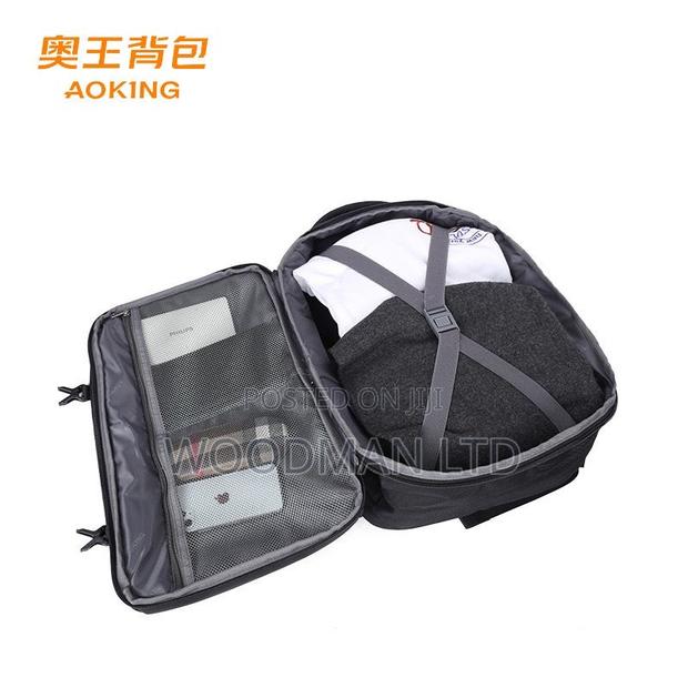 Expandable Travel Backpack · Photo 4