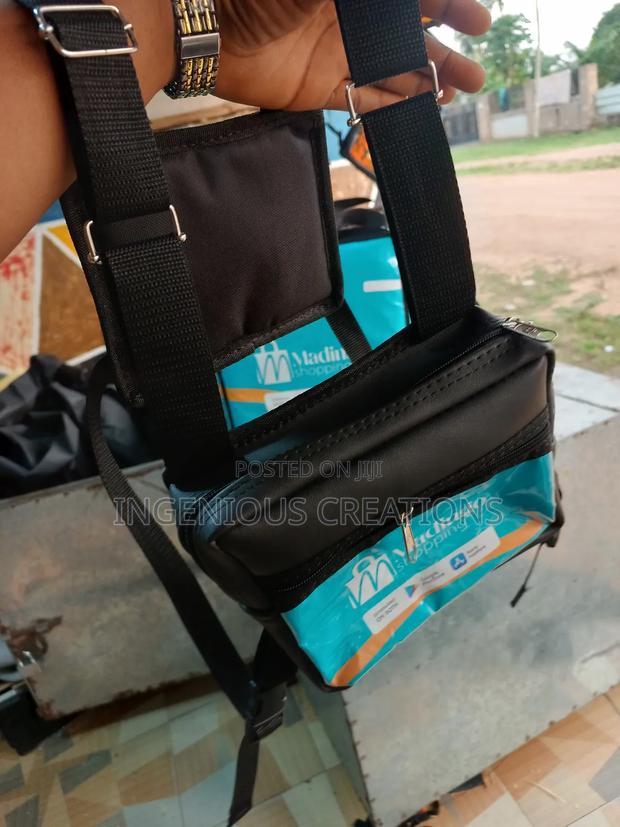 Customized Delivery Bags With Chest Rig · Photo 4