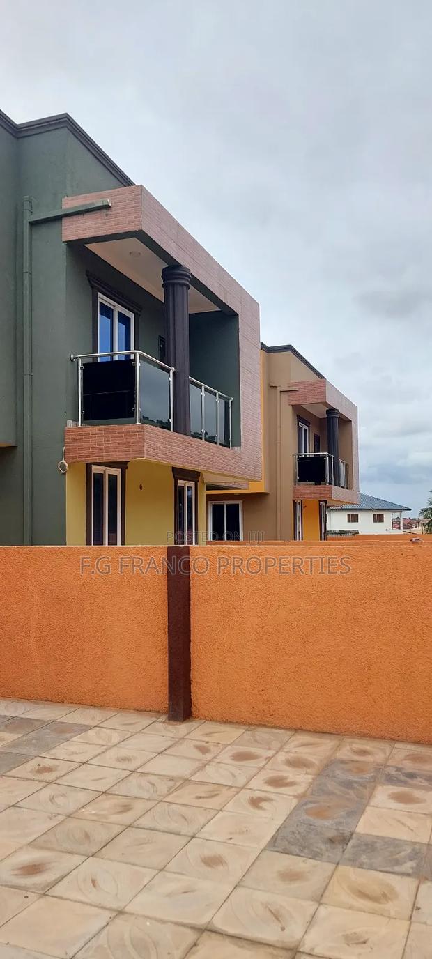 4bdrm House in Kg. Franco, Spintex for sale · Photo 3