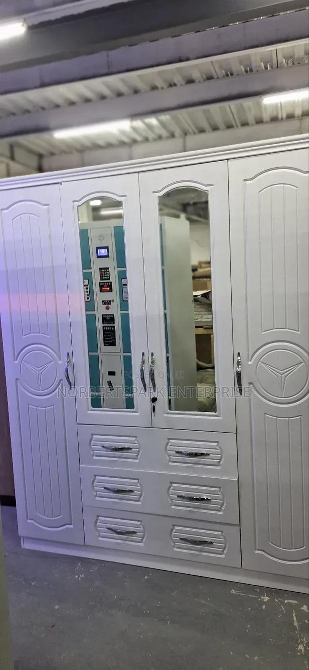 Wadrobe(4 Doors) Imported · Photo 3