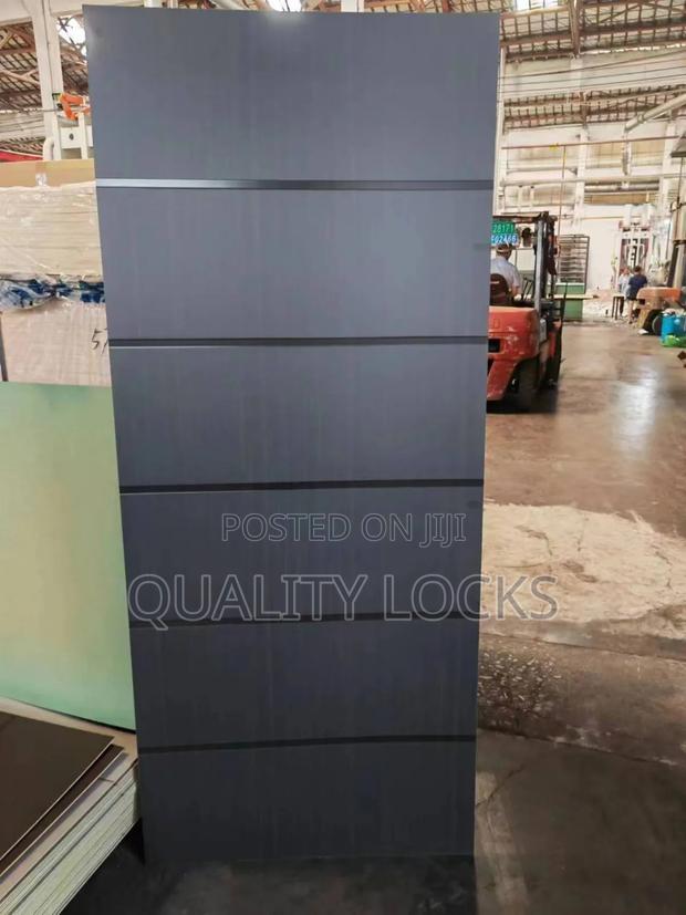 Quality Full Wooden Doors With All Accessories · Photo 3