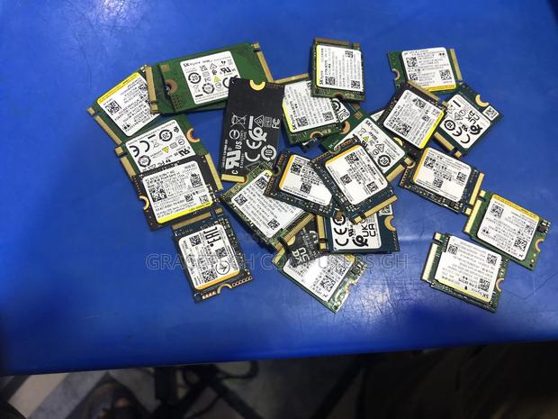 256GB M.2 NVME 2240 SSD(Short M.2) photo 2