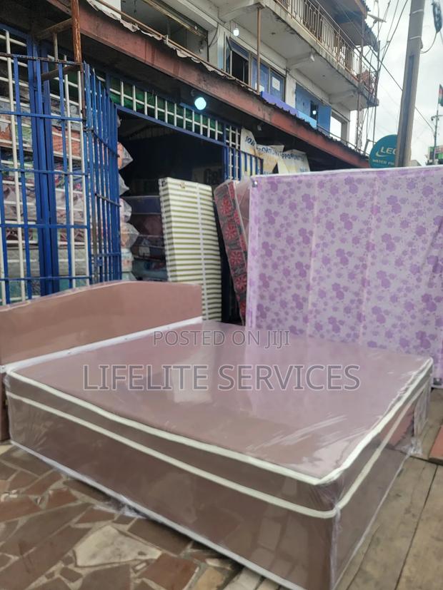 Queen Size Inbuilt Bed With Mattress · Photo 1