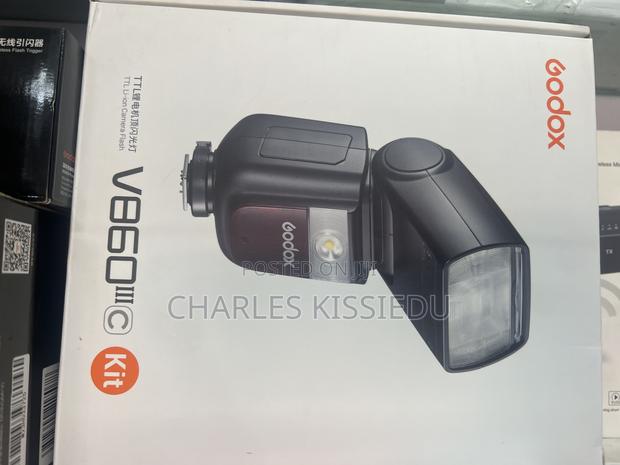 Godox V860iii · Photo 2