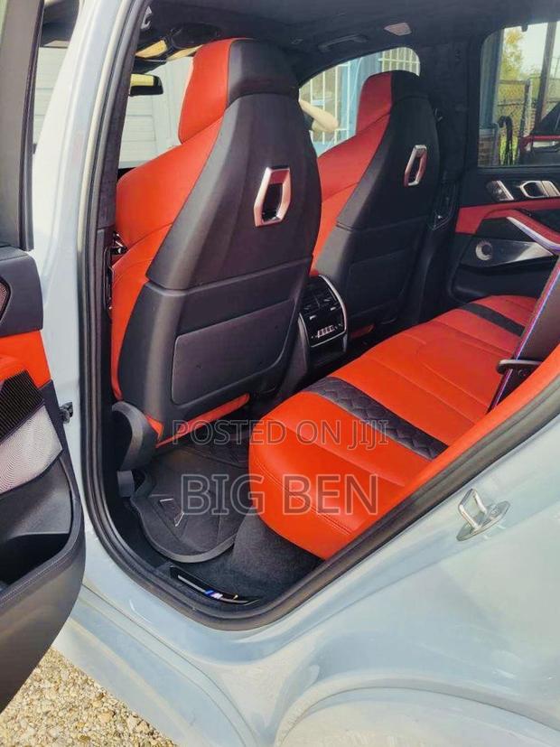 New BMW X5 M60i 2024 Gray