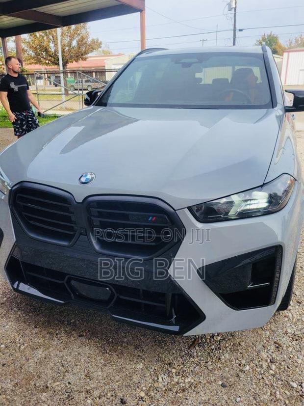 New BMW X5 M60i 2024 Gray