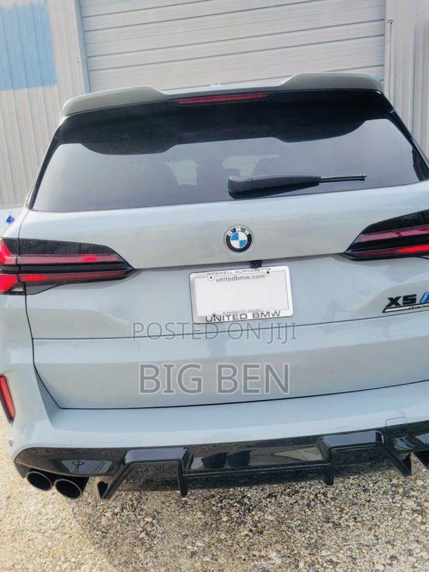 New BMW X5 M60i 2024 Gray