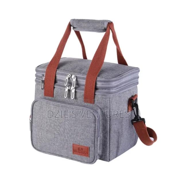 Durabl Dual Layer Lunch Bag · Photo 4