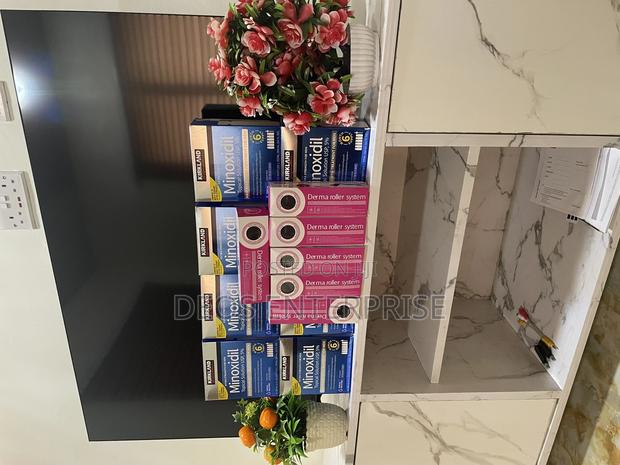 Approved Minoxidil Derma Roller for Treatment of Hair · Photo 2