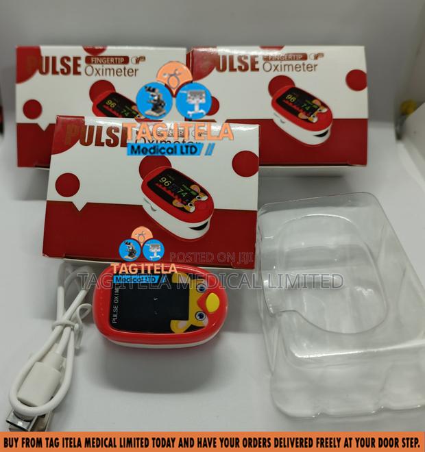 Pulse Oximeter (Child Fingertip) · Photo 4