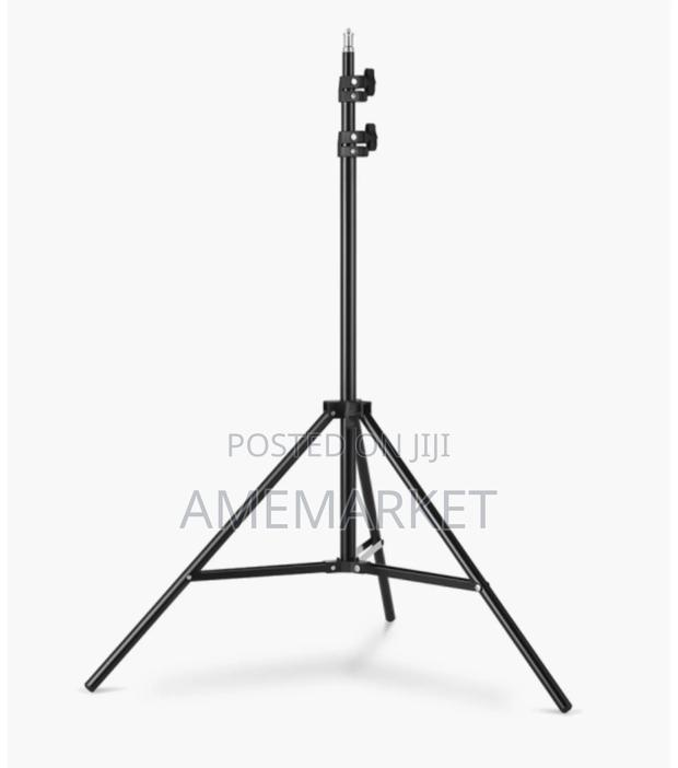 Heavy-Duty Metal Light Softbox Photo Studio Tripod Stand - 8806 · Photo 3