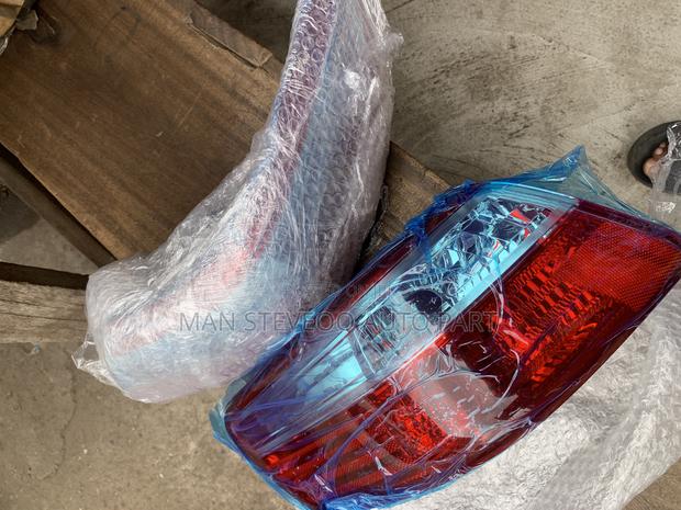 Toyota Camry Tail Lights Pair 2010-011