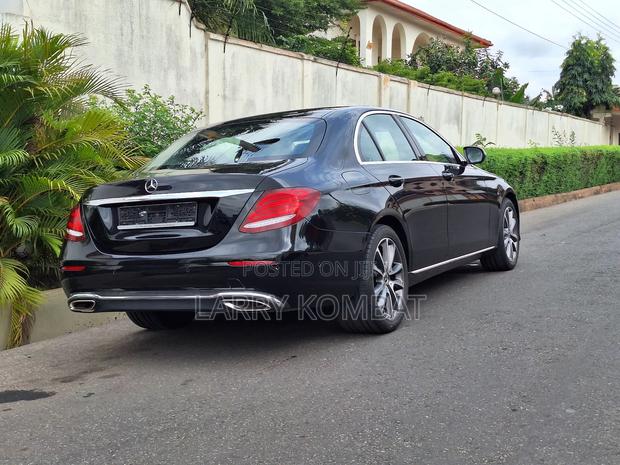 Mercedes-Benz E300 2018 Black