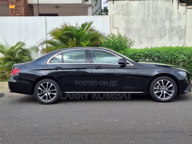 Mercedes-Benz E300 2018 Black