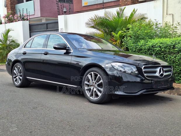 Mercedes-Benz E300 2018 Black