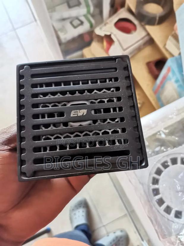 Black Metal Floor Drain · Photo 3