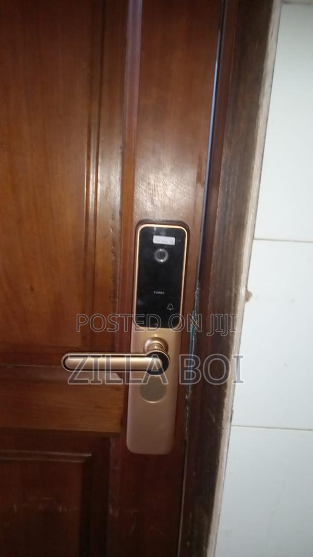 Digital Fingerprint Lock- Camera Door Lock · Photo 4