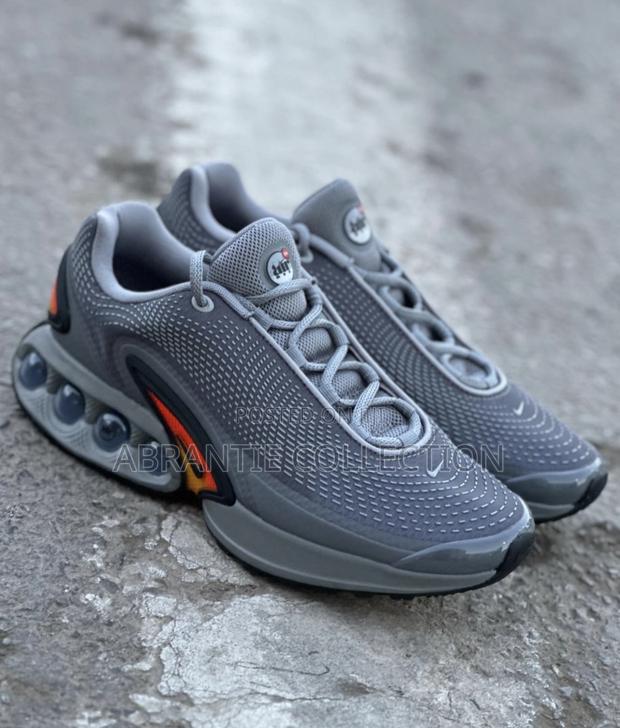 Nike Air Max Dn Sneaker · Photo 3