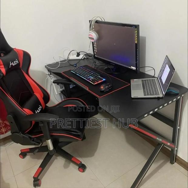 Gaming Desk photo 2