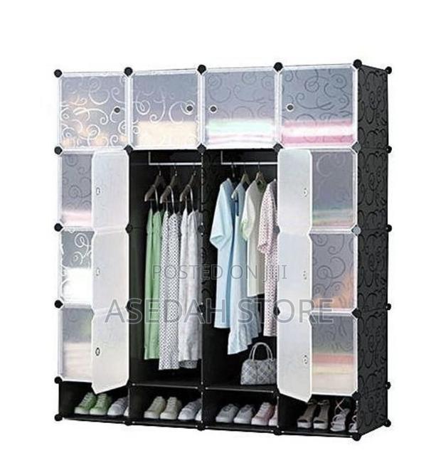 Portable Plastic Wardrobe 16 Cubes · Photo 1