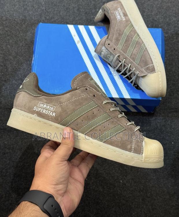 Adidas Superstar Brown Suede · Photo 4