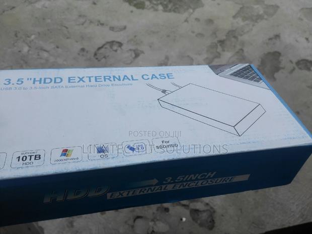 3.5 HDD Desktop External Case · Photo 3