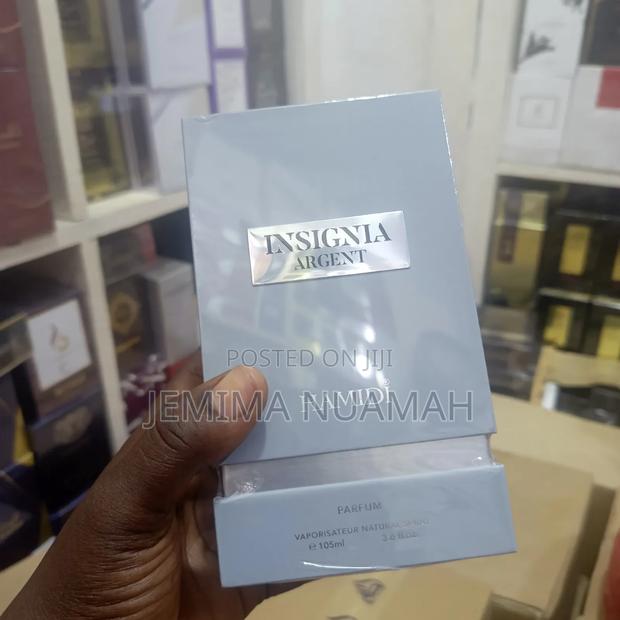 Insignia Argent Hamidi · Photo 2