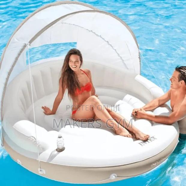 Canopy Island (Swimming Pool) · Photo 4