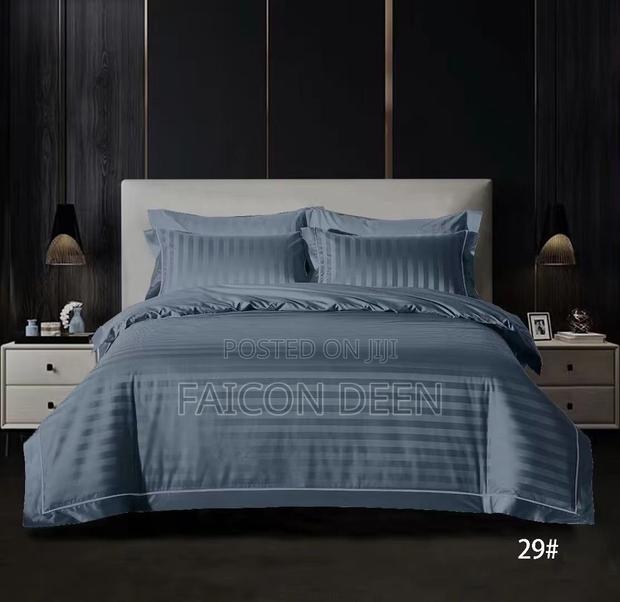 Perfect Cotton 2 Plain Bedsheets,4 Pillow Cases(In Diff Colo · Photo 2