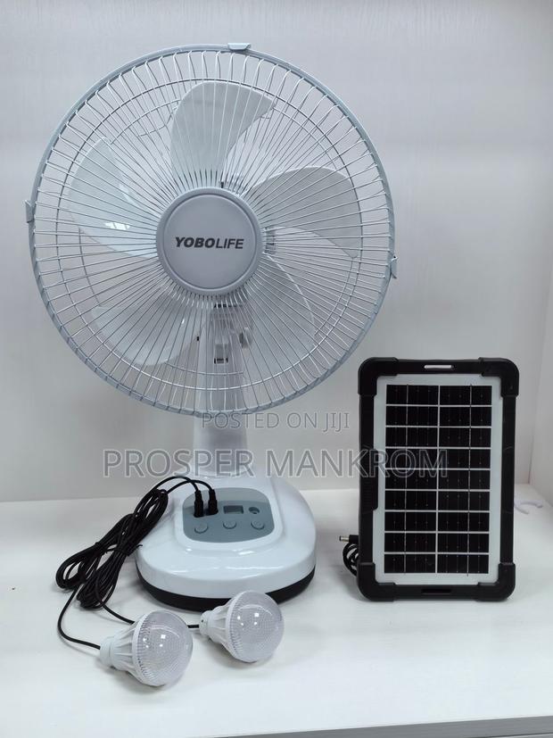Table Top Solar and Rechargeable Fan · Photo 4