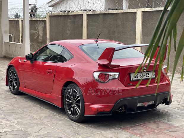 Toyota GT86 2013 Red