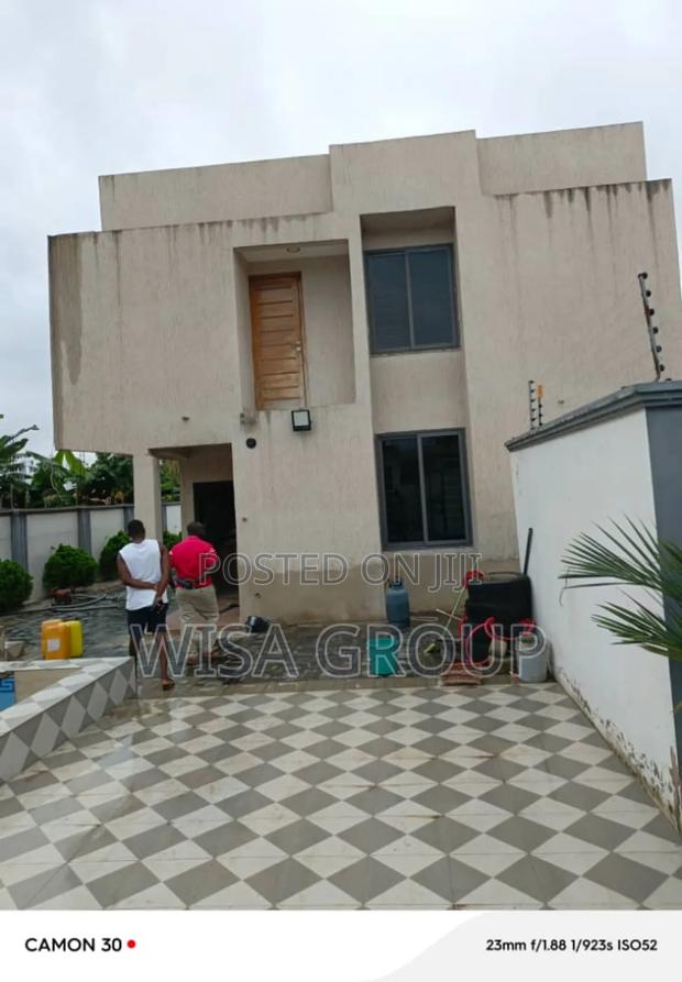 7bdrm Duplex in Wisa Groups, Accra Metropolitan for sale · Photo 1