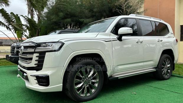 New Toyota Land Cruiser 3.3 Diesel 4WD 2022 White