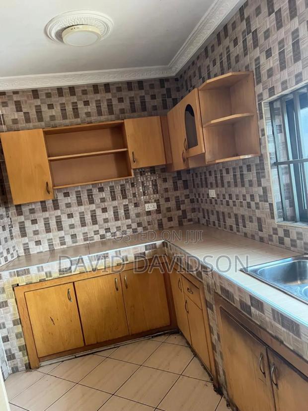3bdrm Apartment in 3 Bedroom Wardrobe,, Tema Metropolitan for rent · Photo 4