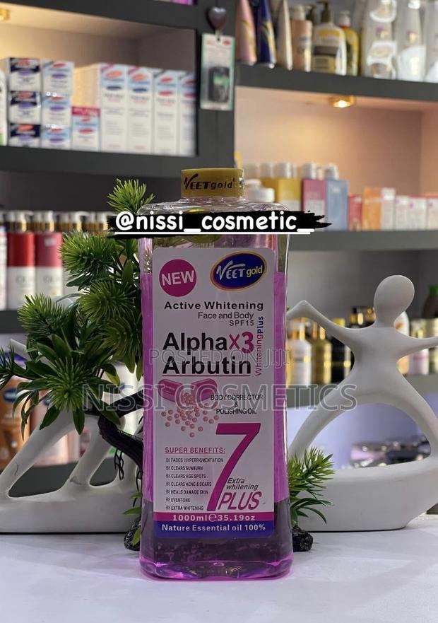 Veet Gold Body Oil · Photo 2