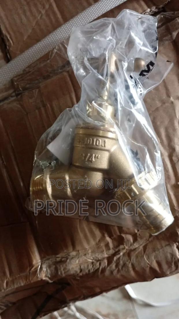Garden Hose Tap, Poly Tank Tap · Photo 2
