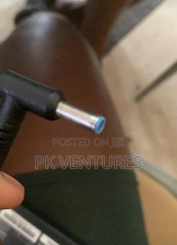 HP Blue Pin Charger · Photo 4