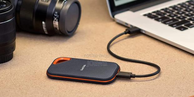Sandisk 2TB Extreme Portable SSD photo 2