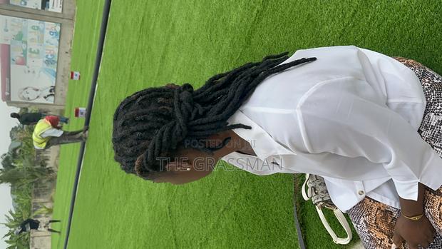 Women in Artificial Grass Installation Sales photo 2