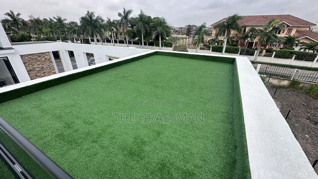 Rooftop Artificial Green Grass Installation