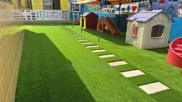 Artificial Grass for Playgrounds: Play Safe, Play Fun photo 3
