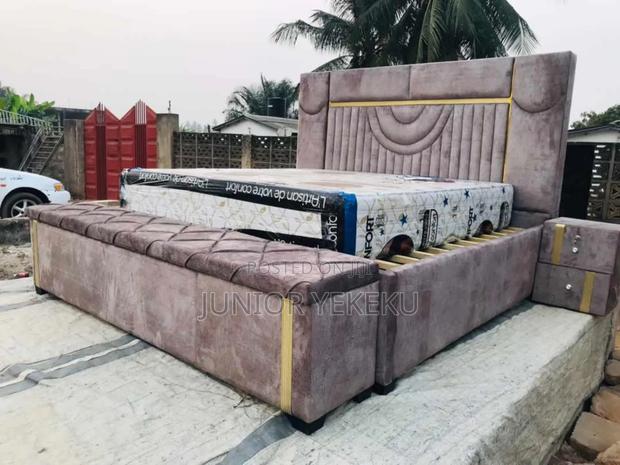 Queen Size Bed and Available · Photo 1